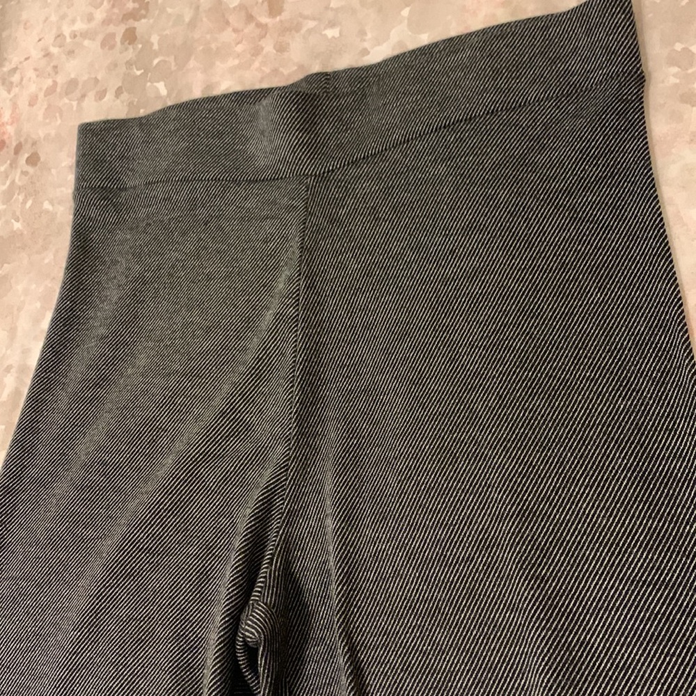 Lou & Grey leggings